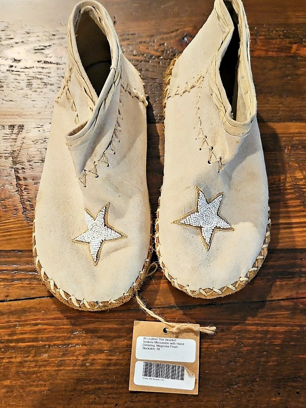 Magnolia Hand Made Buckskin Star Beaded Sedona Moccasins Beige Size 38